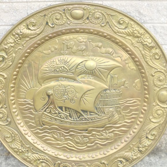 22" DETAILED Solid BRASS TRAY Round Tray Serving Tray Decorative Tray Horoscope - Picture 1 of 9